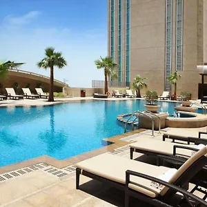 Sofitel Corniche Отель